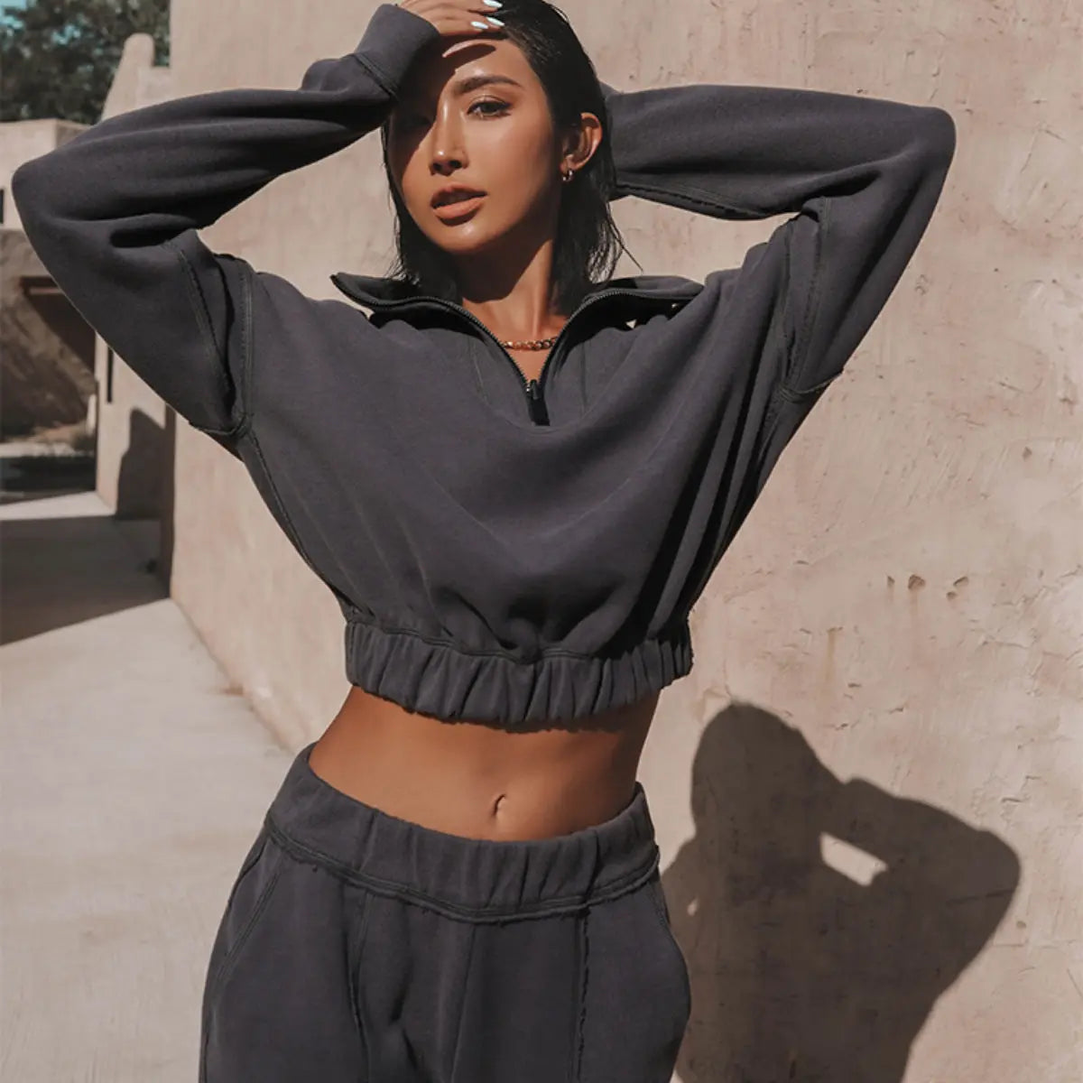 Long Sleeve Turtleneck Sweatshirt NOOVAMUSE